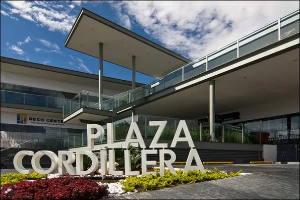 plaza cordillera